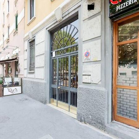 Viale Umbria Colorful And Cosy Studio Apartment Milan Bagian luar foto