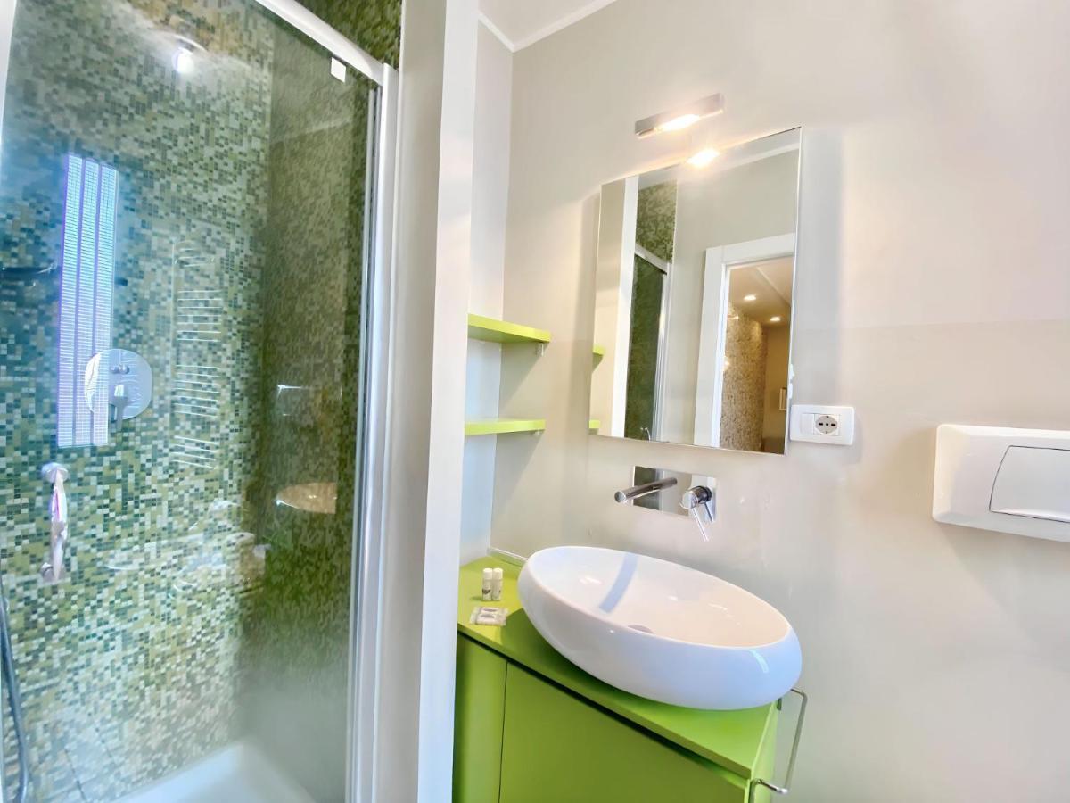 Viale Umbria Colorful And Cosy Studio Apartment Milan Bagian luar foto